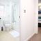 DELFT - Spacious Home, High Speed Wi-Fi, Free Parking, Terrace