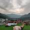 The Blue Jay Hostel - Dorms & Rooms