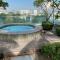 Amazing Pool View Staycation - Netflix n Sanitize6 - سيبرجايا