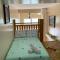 Bright and Sunny Condo with Balcony min 2 nights - 碧瑶