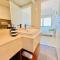 Luxurious 2 bedroom Beachfront Apartment - direct seaview