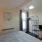 Brightwater 2nd floor Apartment for up to 6 guests near North Bay beach