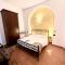 Guest House Virginias Rooms-Private free Parking and Top Carignano District