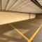 Apto charmoso no Parque dos IPES 2 Quartos casal ArCond WiFi 400M Home Office Garagem em Dourados