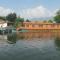 RITZ Houseboats