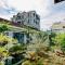 Window Homestay