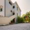 Apartments Delfin