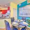 Corpus Christi Resort Condo - Walk to Beach!