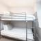 Stunning Central Windsor Town House With Parking
