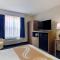 Quality Inn - لي