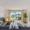 Modern Beach Side Duplex Penthouse - إِستيبونا