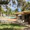 APARTAMENTO NA PRAIA no CONDOMÍNIO JUBIABÁ em OLIVENÇA - ILHÉUS