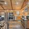 Cozy Broken Bow Cabin, Walk to the Lukfata Creek! - Broken Bow