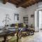 OLTRARNO Modern Apartment in Florence - hosted by Sweetstay