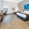 La Quinta Inn & Suites by Wyndham Dallas/Fairpark