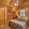 Piney Bluff Retreat with Mountain Views!