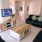 22 Kyalanga Beachfront Apartment