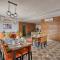 Hotel Deep Clarks Inn Lucknow