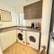 1 The Salt Yard, Whitstable - free parking, centre of town, 2 min walk to beach