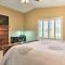 Pool, Golf Course Views Desert Oasis in Glendale