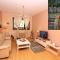 Central Charming Home with Garden near Parking and NDK