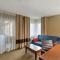 Comfort Inn & Suites Jackson - West Bend