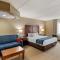 Comfort Inn & Suites Jackson - West Bend