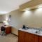 Comfort Inn & Suites Jackson - West Bend