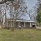 2 Mi to Lake Hartwell Charming Southern Cottage