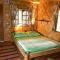 Treehouse Holidays-Love Nest