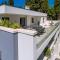 Luxury Villa Velvet Bourbon Split with private pool by the sea