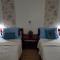 Pentaqua -Dineros Guest House
