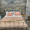 My Perfect Place Rooms & Apartments -Some rooms with Hot Tub- Free Parking