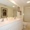 Oceans Edge 302