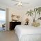 Oceans Edge 302