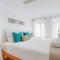 Follys Hideaway A