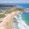 Birubi Breezes 2 Large Duplex with Air Conditioning WI FI and only 5 minute walk to the beach