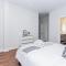 Vast and perfectly located 3 bedroom flat by DenStays