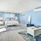 Waterfront Bradenton Home Heated Pool and Fire Pit - 布雷登顿