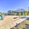 Waterfront Bradenton Home Heated Pool and Fire Pit - 布雷登顿