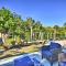Waterfront Bradenton Home Heated Pool and Fire Pit - 布雷登顿
