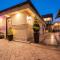 H & V Residence - Bungalow Apartment