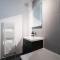 Immaculate 3 Bed House - Stunning Balcony Views Immaculate 3 Bed House - Stunning Balcony Views