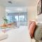 Unbeatable Rate Stylish 1BR with Balcony Near Metro by Deluxe Holiday Homes - 迪拜