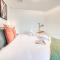 Unbeatable Rate Stylish 1BR with Balcony Near Metro by Deluxe Holiday Homes - 迪拜