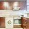 Unbeatable Rate Stylish 1BR with Balcony Near Metro by Deluxe Holiday Homes - 迪拜