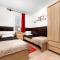 Holiday Home Sunny by Interhome