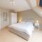 Apartment Pauls parklane with balcony by Interhome