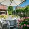 Holiday Home Suzy by Interhome