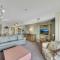 111 Edgewater Inn